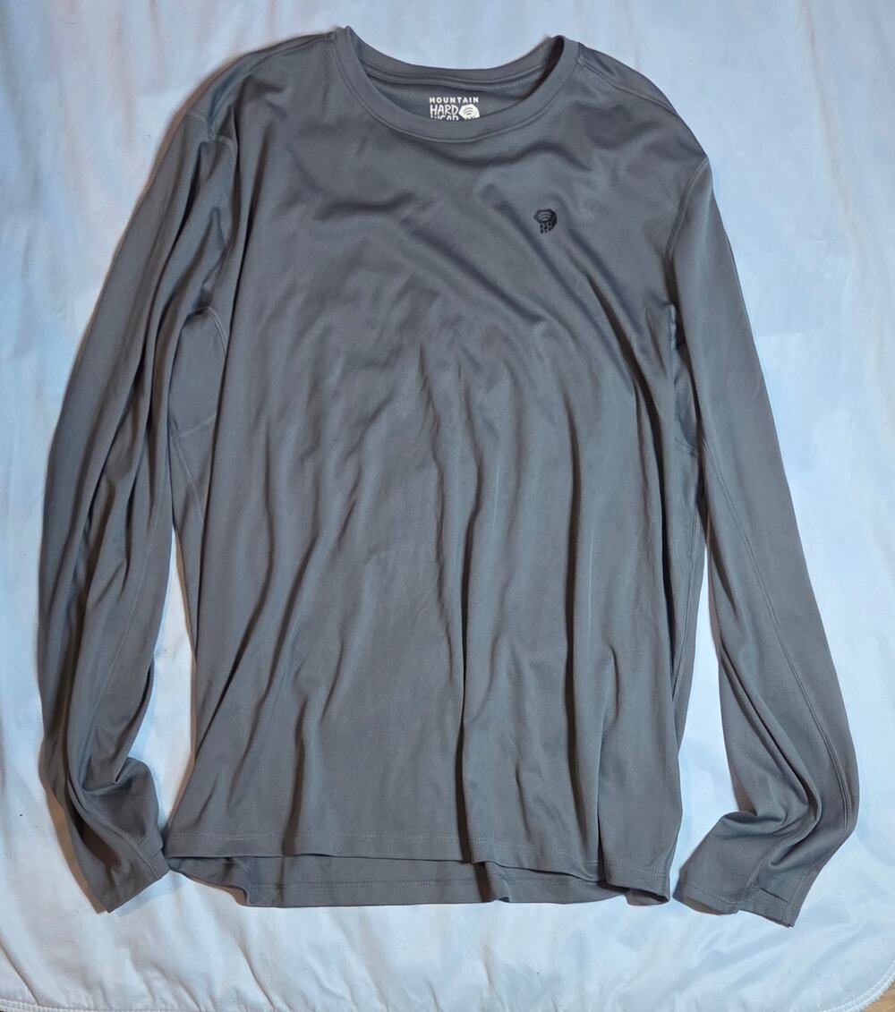 Mountain Hardwear Men's XL Gray Technical Long Sleeve Baselayer Running Shirt
